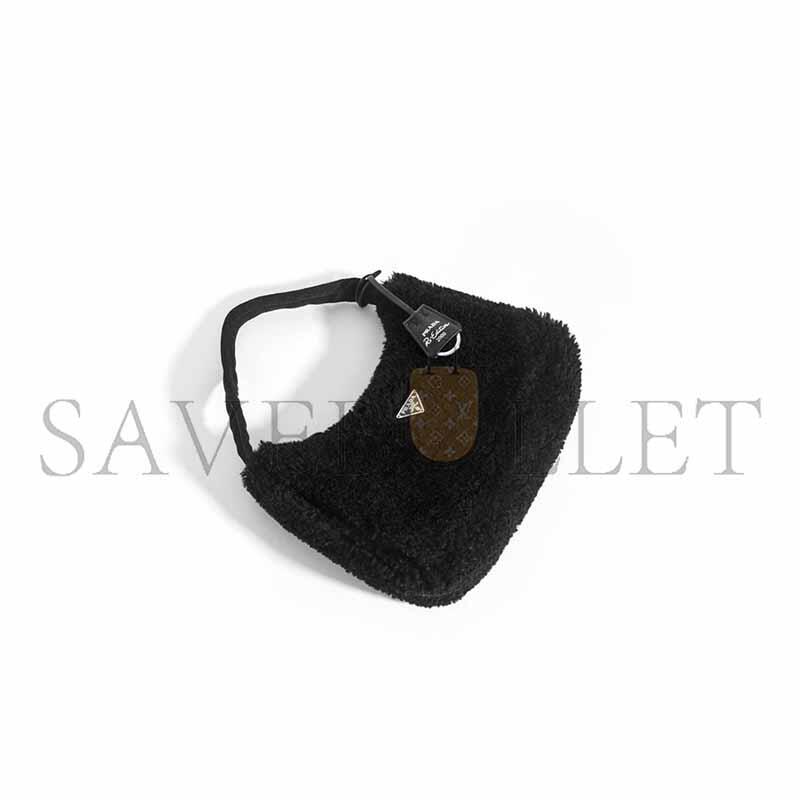 PRADA RE-EDITION 2000 SHEARLING SHOULDER BAG IN BLACK 1NE515 (23*14*5cm)